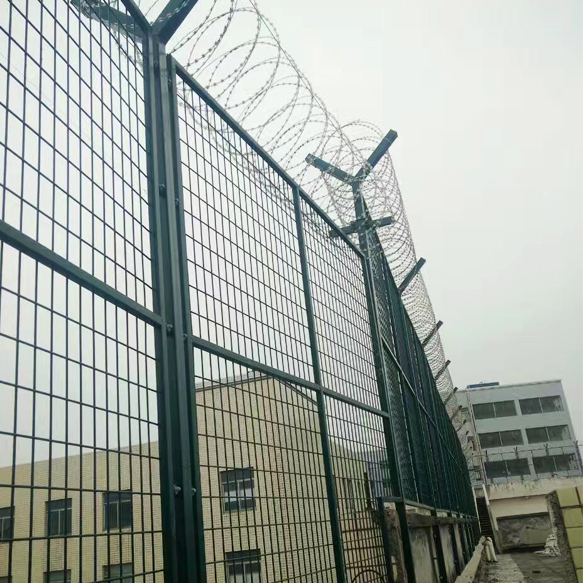 監獄巡邏道防攀爬隔離網圖片3