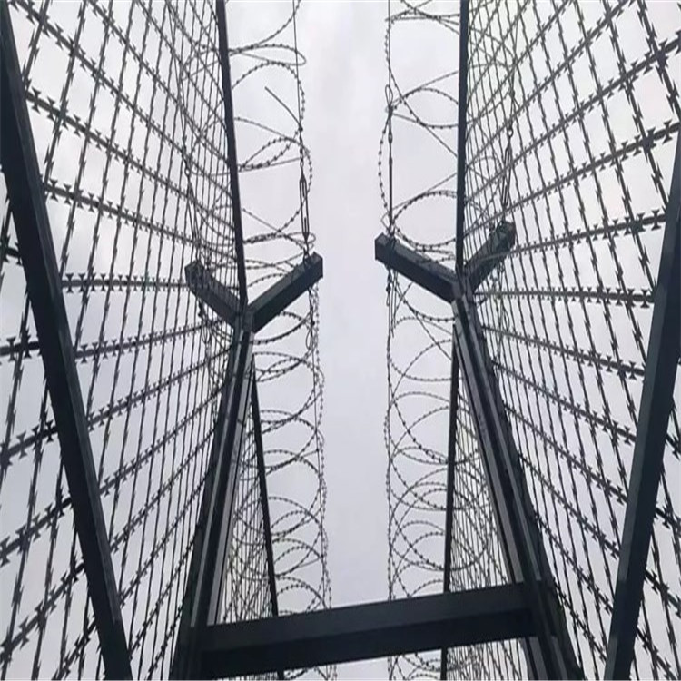 Y型立柱護欄網圖片1