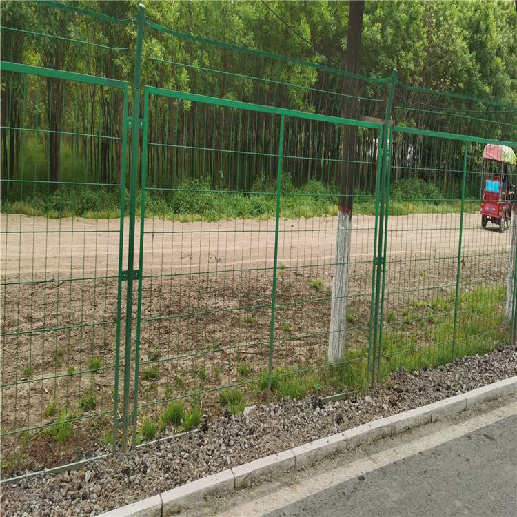 浸塑公路護欄網圖片2